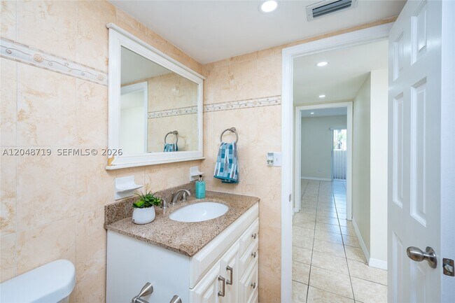 Building Photo - 7705 SW 86th St