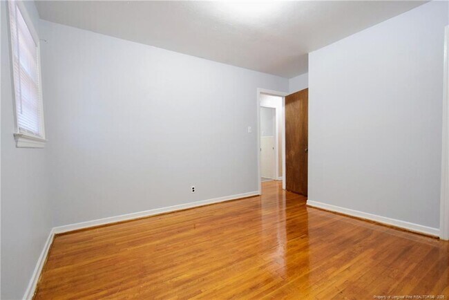 Building Photo - 809 Minurva Ct