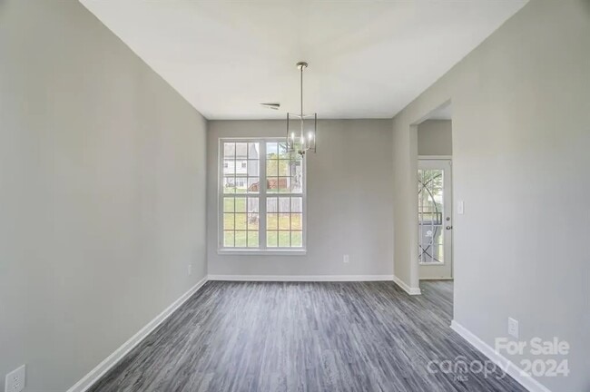 Building Photo - 9839 Brawley Ln