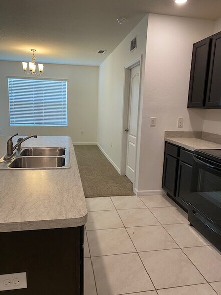 Building Photo - 175 Grove Branch Rd