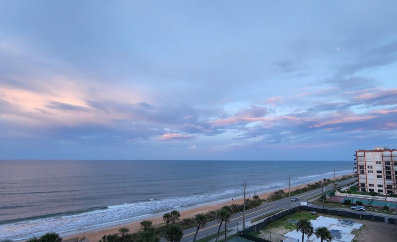 Building Photo - 3580 S Ocean Shore Blvd