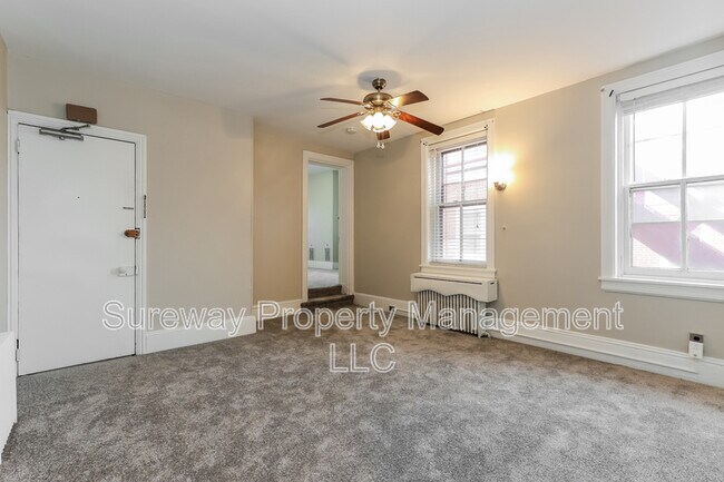 Building Photo - 212 E Broad St