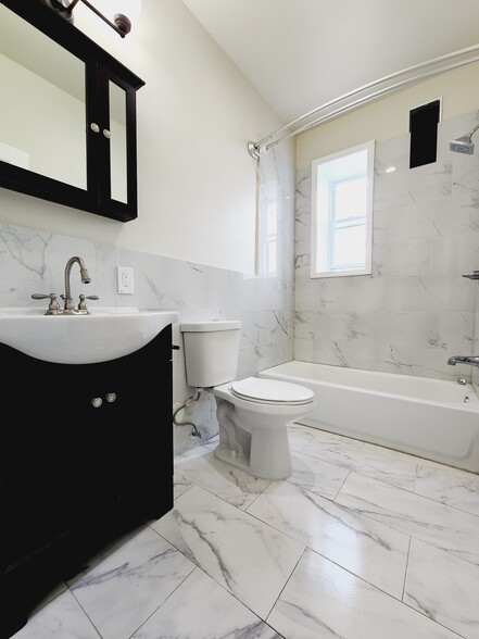 11 Broadway Ave 45 - 10 Broadway