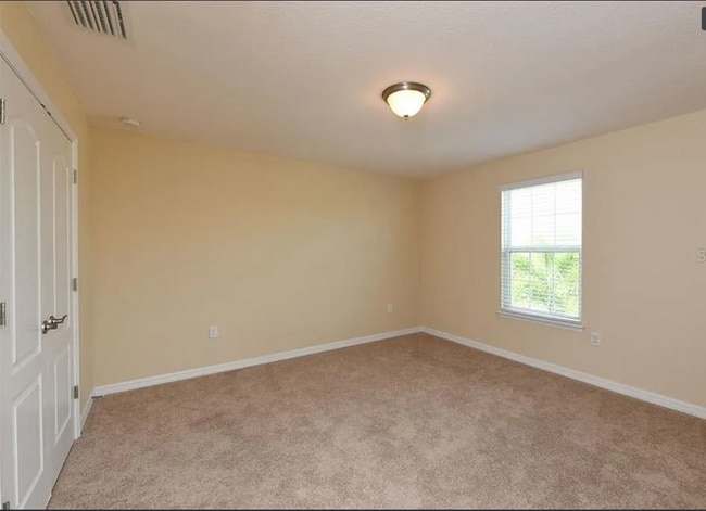 Building Photo - 2948 Oriole Dr