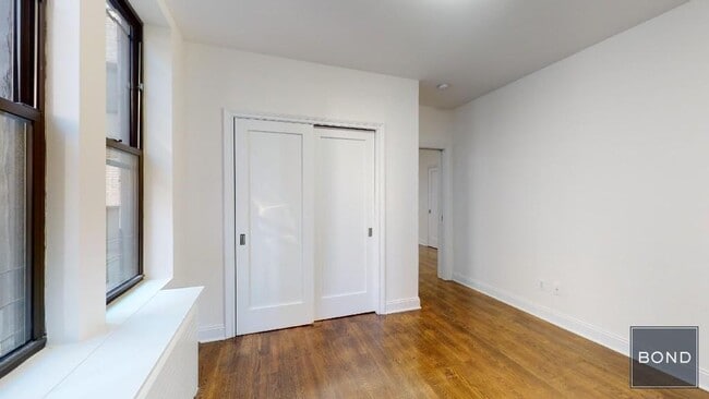 Building Photo - 200 W 58th St