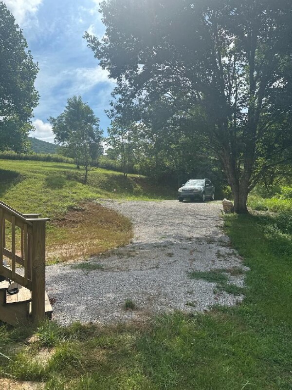 Building Photo - 2325 Snow Creek Rd