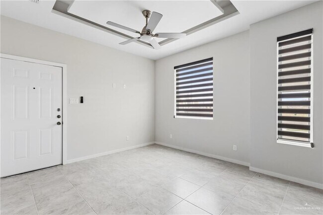 Building Photo - 10 N Alexandrite Ave