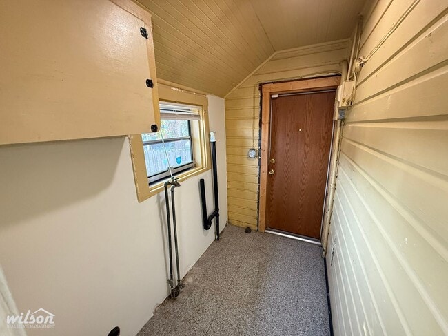 Building Photo - Charming 2-Bedroom Home – Cozy Living in a...