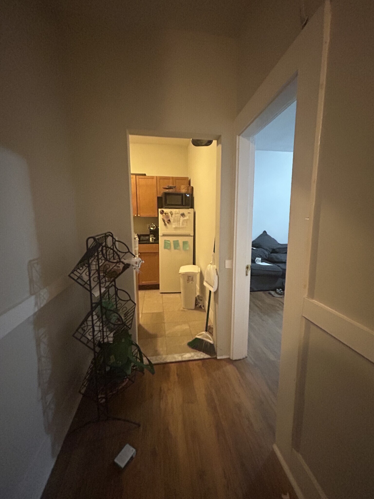 Building Photo - 54 Gainsborough St