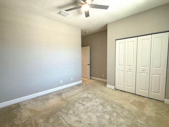 Building Photo - 9028 Kingsmoor Wy