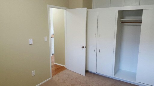 Interior Photo - Thomas St