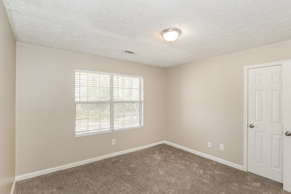 Building Photo - 39 Fairview Dr