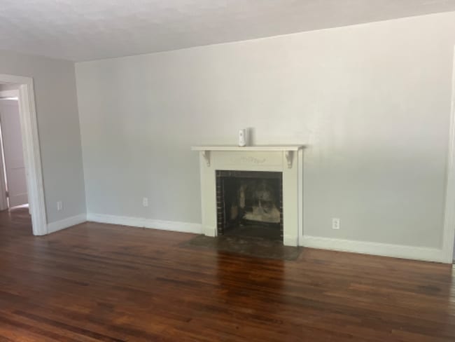Building Photo - 1616 Marguerite Ave