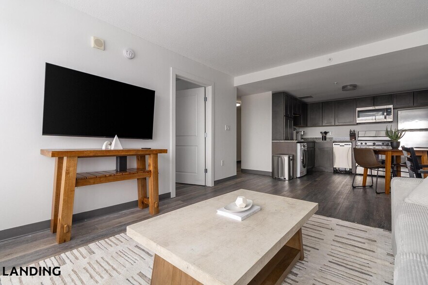 Building Photo - 50 Morgan St N