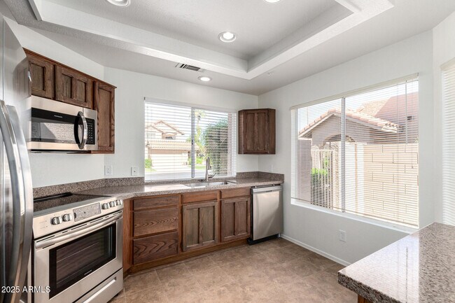 Building Photo - 9285 E Sutton Dr