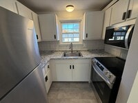 Building Photo - 1241 Elm St