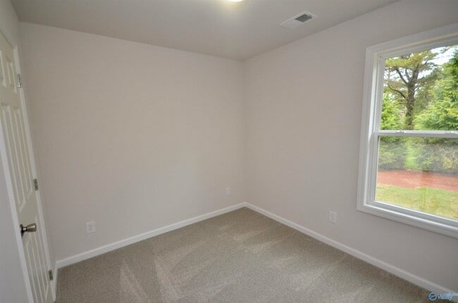 Building Photo - 160 Swansea Ln