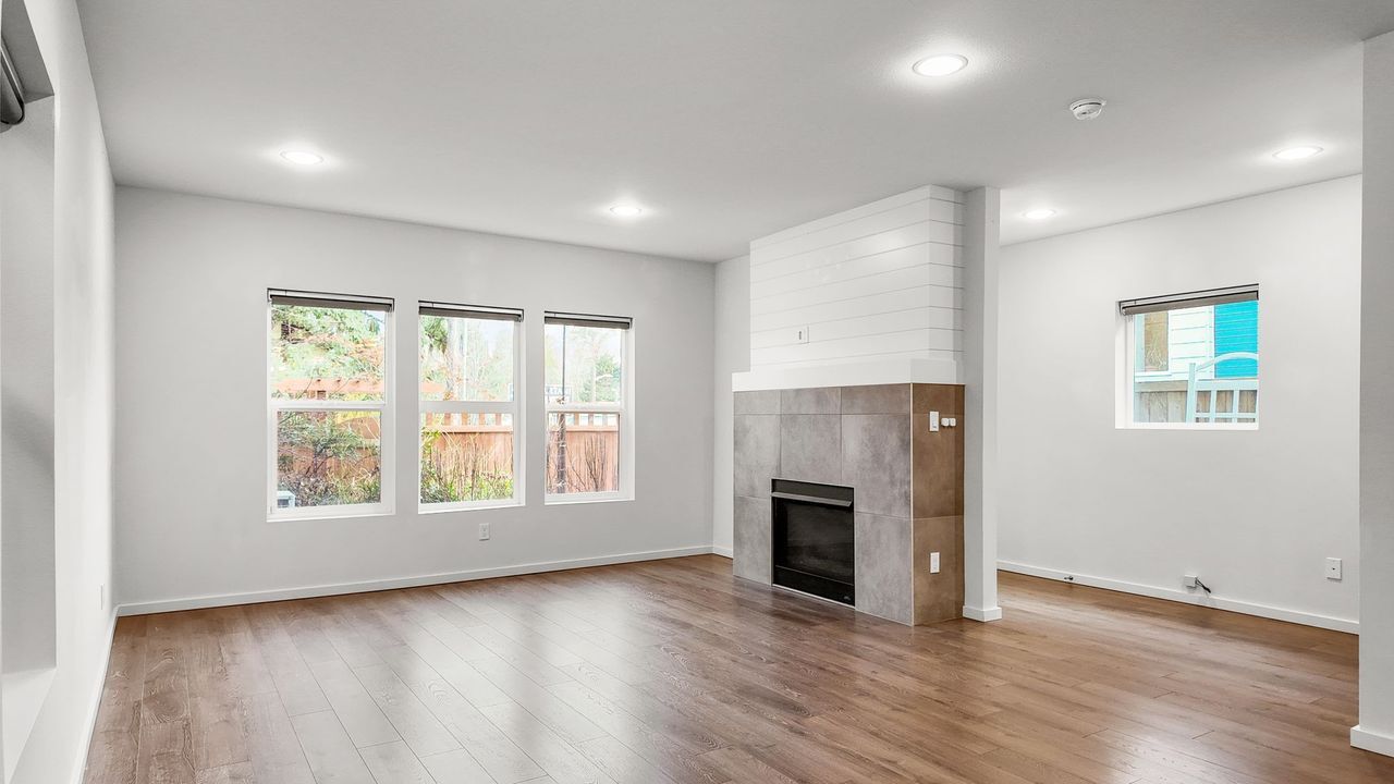 Building Photo - 4233 S Lucile St