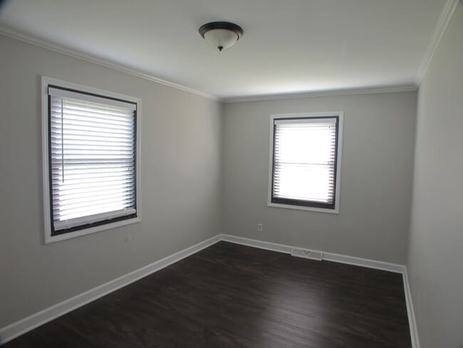 Building Photo - One Story Home For Residential or Institutional/Office Use in Harrisburg NC!