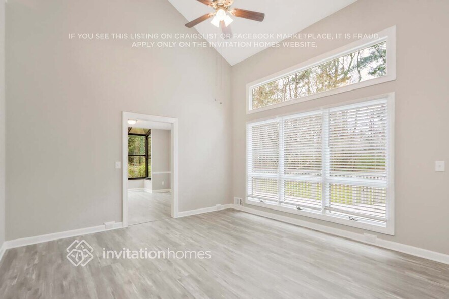 Building Photo - 651 Wohelo Ct