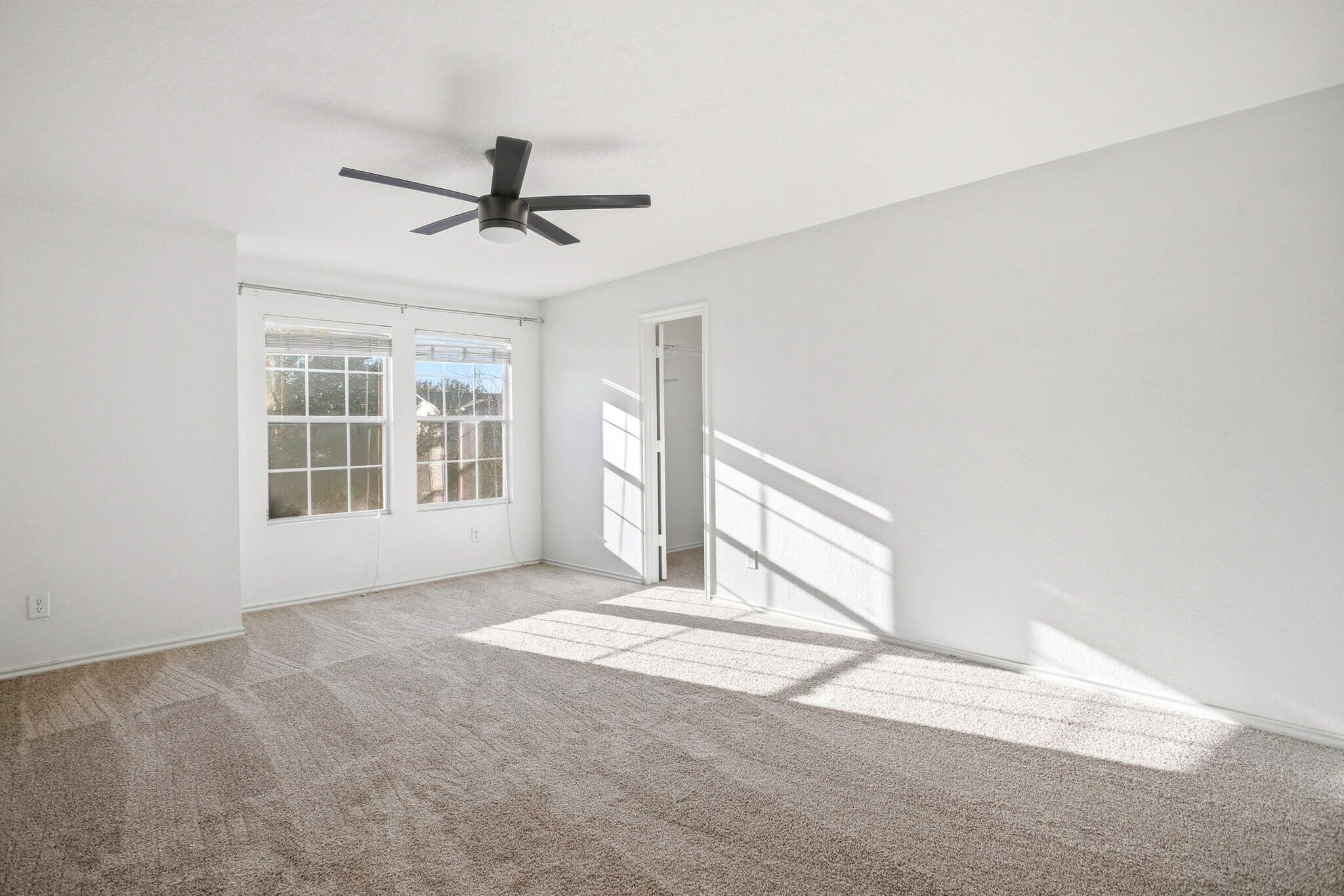 Building Photo - 414 Spruce Breeze