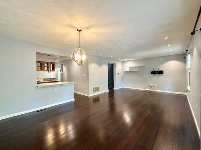 Building Photo - 107 Villa Dr