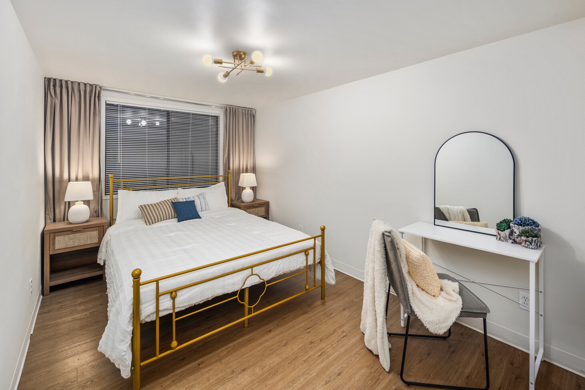 Building Photo - 9301 Linden Ave N