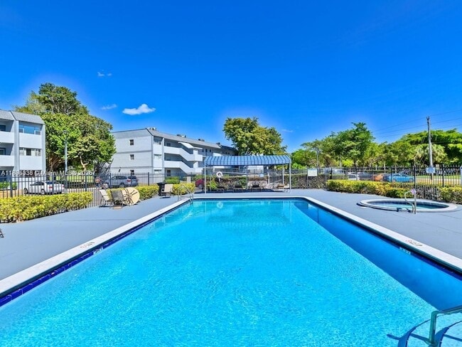 Building Photo - 8401 Lagos De Campo Blvd