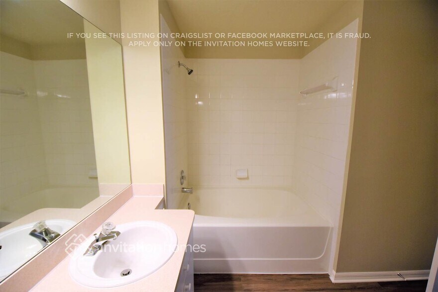 Building Photo - 6240 Crickethollow Dr