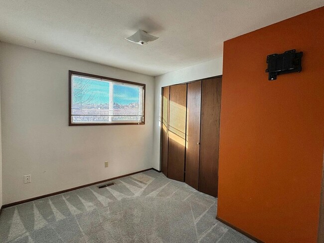 Building Photo - 407 N 58th Ave