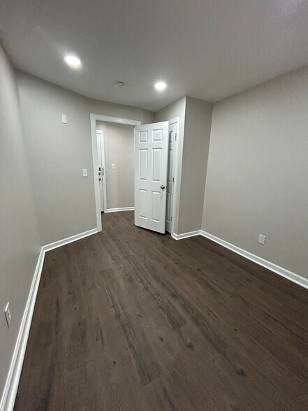 Building Photo - 87 Watsessing Ave