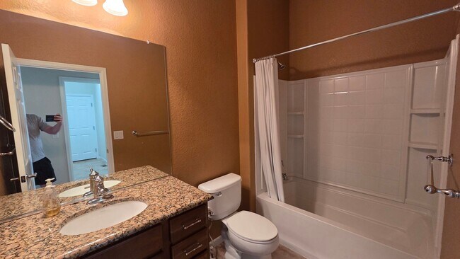 Building Photo - 4 Bedroom 3 Bath Plus Study/Office - Amazing Views! 55+ Only
