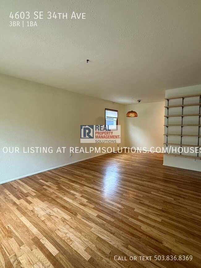 Building Photo - 4603 SE 34th Ave