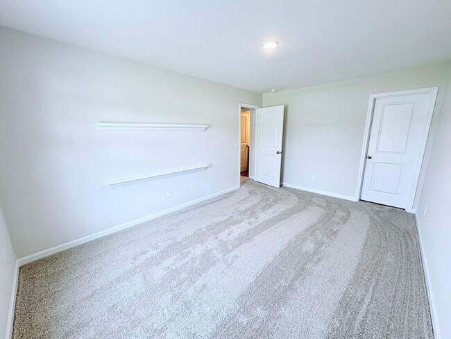 Building Photo - 101 Brown Cir