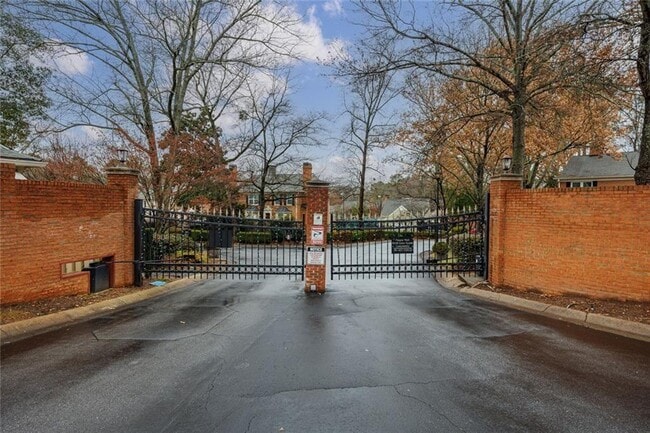 Building Photo - 125 Mt Vernon Cir