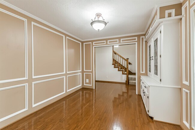 Building Photo - 12910 Ivyforest Dr