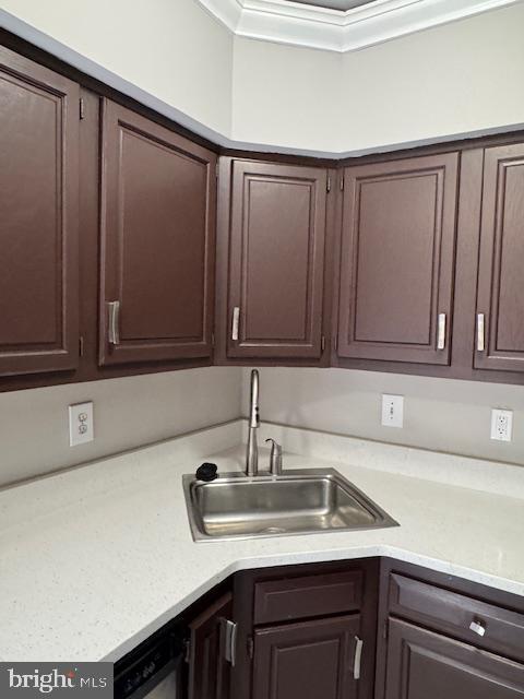 Building Photo - 15661 Montview Dr