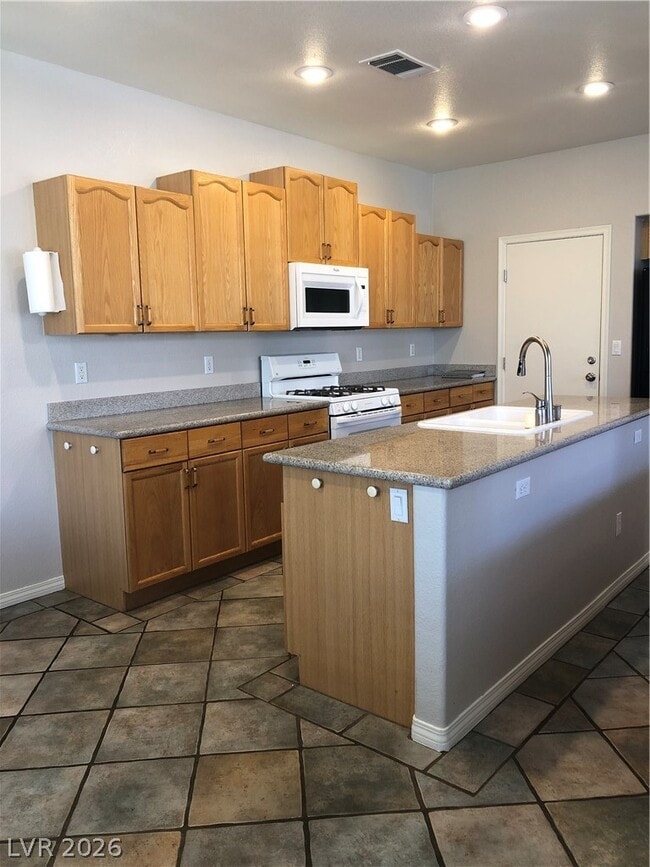 Building Photo - 7204 Buglehorn St