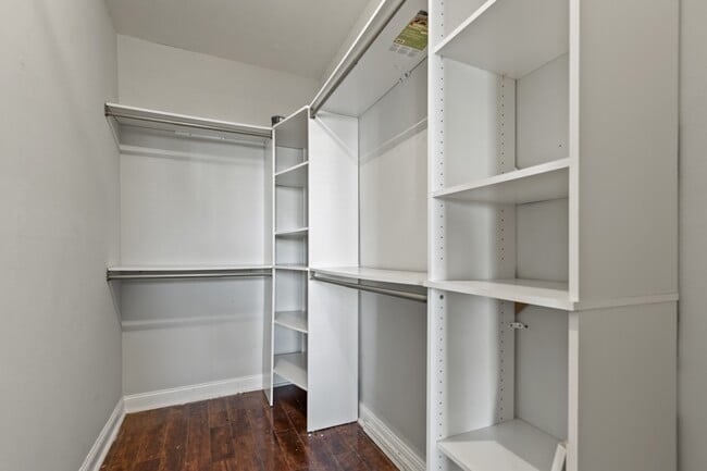 Building Photo - 1112 Rosewood Ln