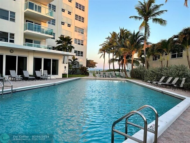 Building Photo - 6000 N Ocean Blvd