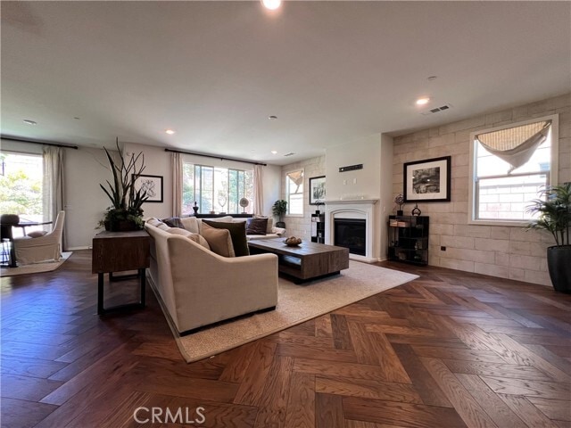 Building Photo - 16552 Justin St