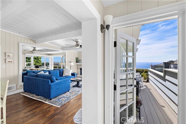 Building Photo - 31674 Seacove Dr