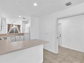Building Photo - 9920 NW 19th Pl