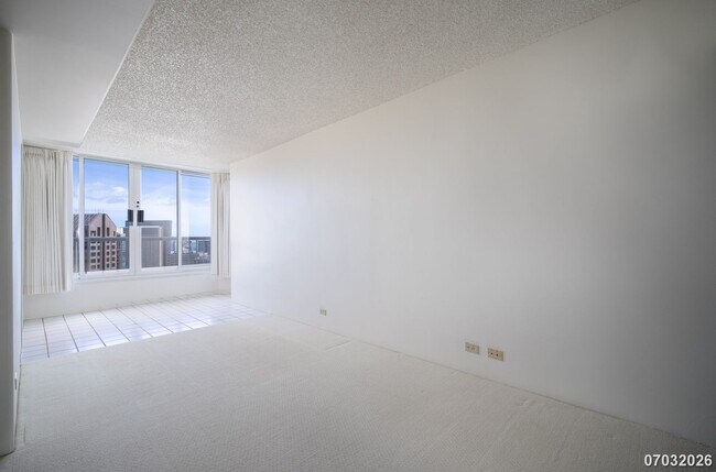 Building Photo - 2 bd, 2 ba Condo in Honoulu Park Place