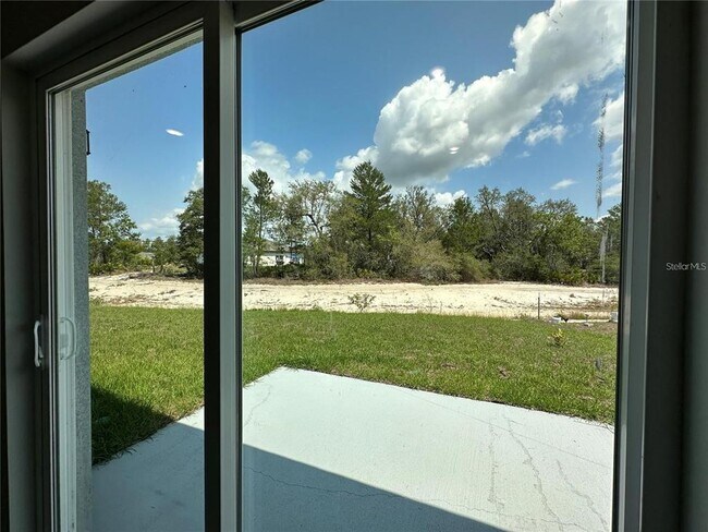 Building Photo - 149 Maple Dr