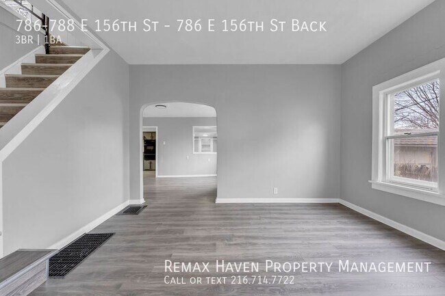 Building Photo - 786-788 E 156th St-786 E 156th St Back