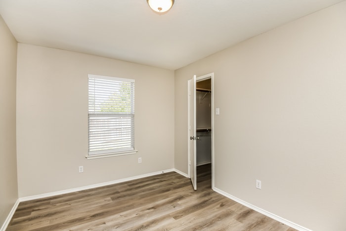 Building Photo - 1306 Indian Wells Tr