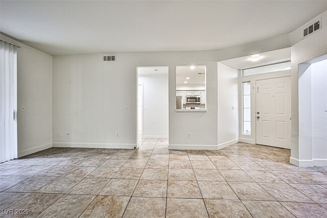 Building Photo - 5155 W Tropicana Ave