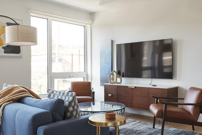 Building Photo - 1b Marshall Dr