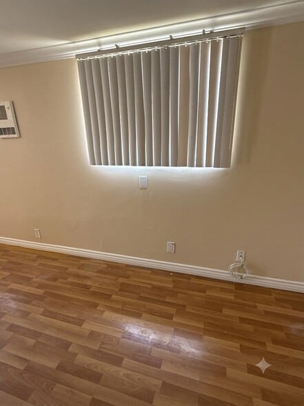 Building Photo - 14823 Longworth Ave